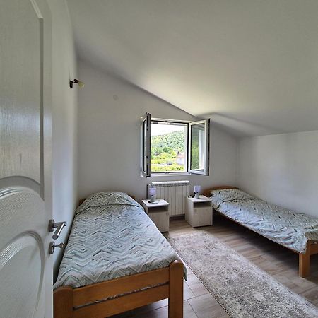 Appartement Cozy, Fully Equipped, Free Parking&Wifi, Quiet, 2Bd à Podgorica Extérieur photo