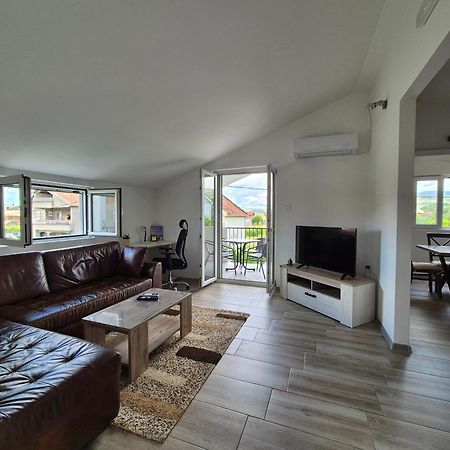 Appartement Cozy, Fully Equipped, Free Parking&Wifi, Quiet, 2Bd à Podgorica Extérieur photo