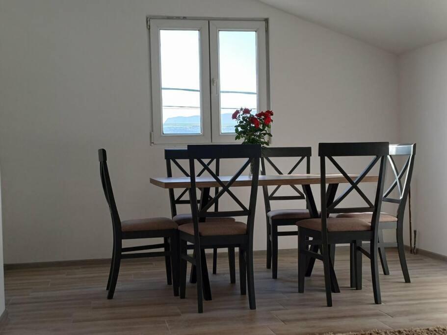 Appartement Cozy, Fully Equipped, Free Parking&Wifi, Quiet, 2Bd à Podgorica Extérieur photo