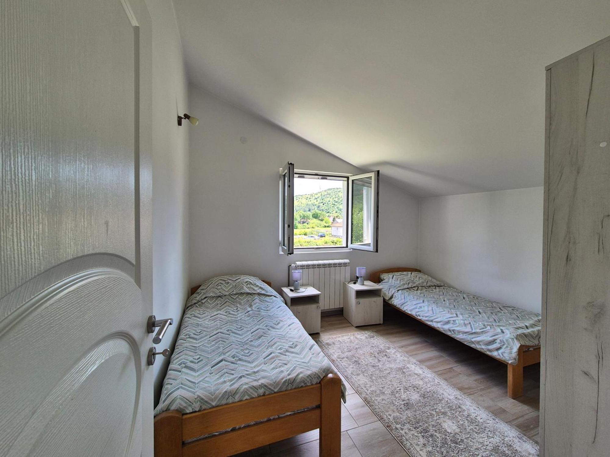 Appartement Cozy, Fully Equipped, Free Parking&Wifi, Quiet, 2Bd à Podgorica Extérieur photo
