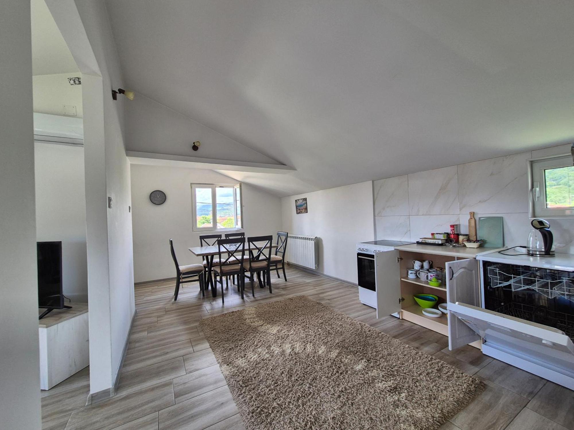 Appartement Cozy, Fully Equipped, Free Parking&Wifi, Quiet, 2Bd à Podgorica Extérieur photo